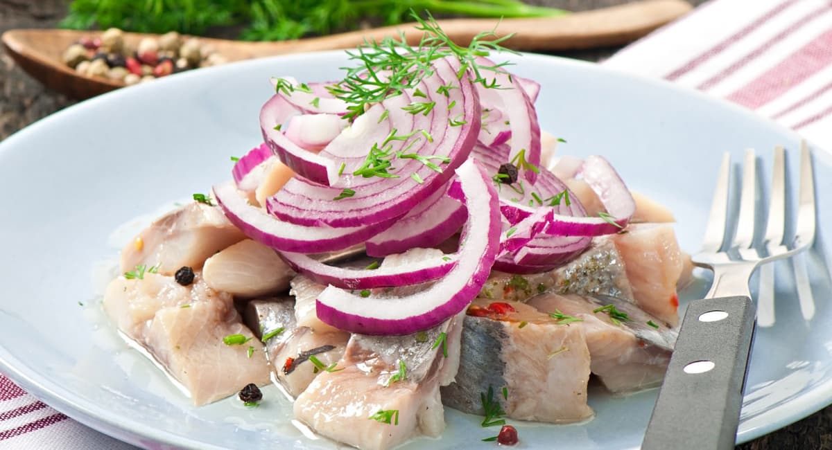 2,7 балла из пяти: самым невкусным блюдом мира признали салат из РФ - не догадаетесь, о каком речь