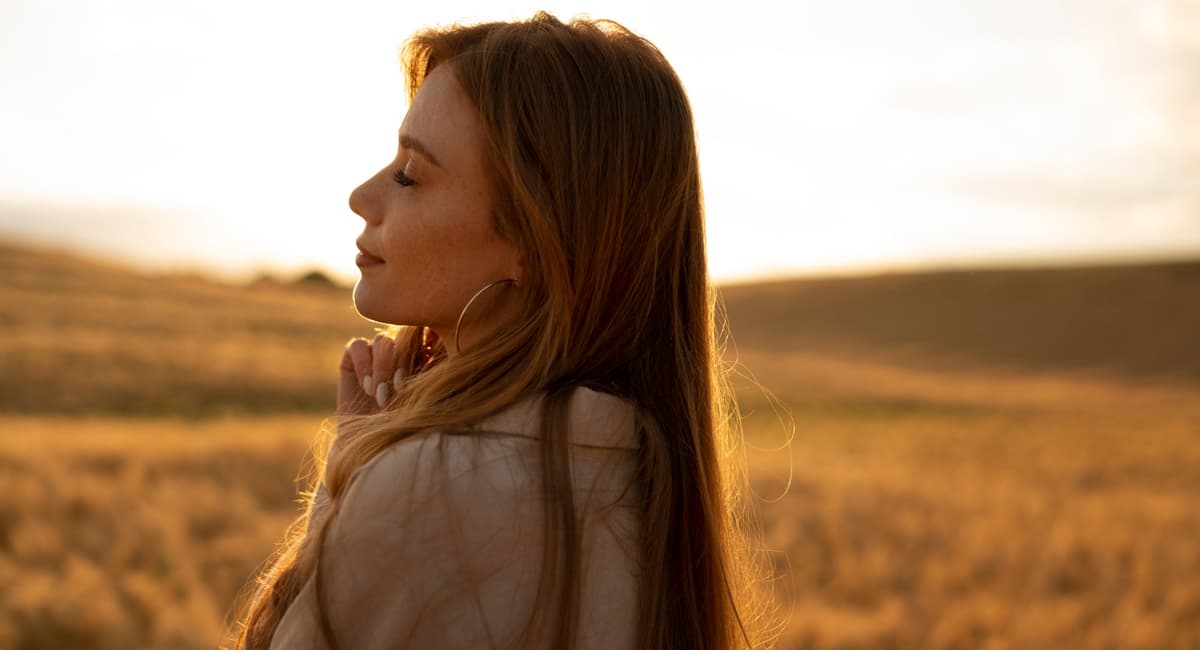 Умная женщина не должна говорить мужчине, что любит его: 10 мудрых уроков любви от Ремарка