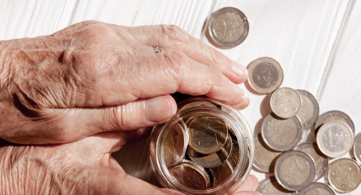 Пенсионерам знать — обязательно: новые льготы и выплаты с апреля 2026 — кто получит прибавку 5000 рублей