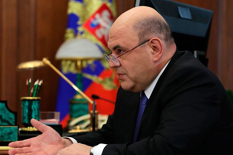 Мишустин предложил пересмотреть тарифы ОСАГО для электромобилей в такси и каршеринге