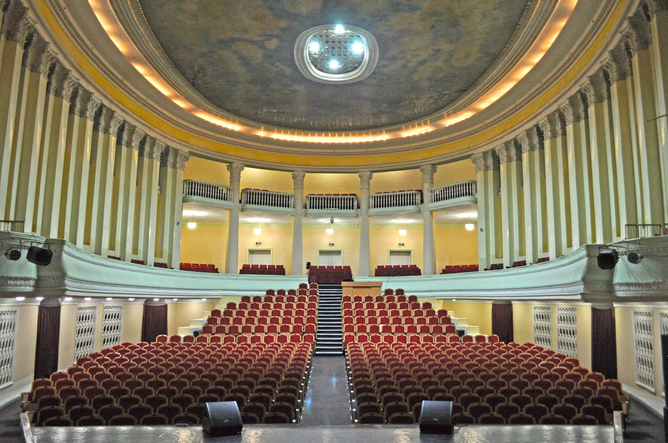 ДК УАЗа в Каменске-Уральском продолжает преображаться. Кто новый собственник и как попасть на экскурсию?