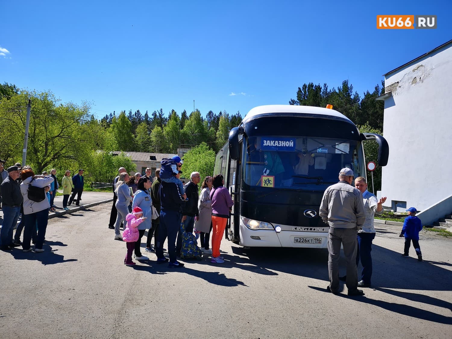 В Каменске-Уральском сотрудники детских лагерей пожаловались на родителей с гостинцами