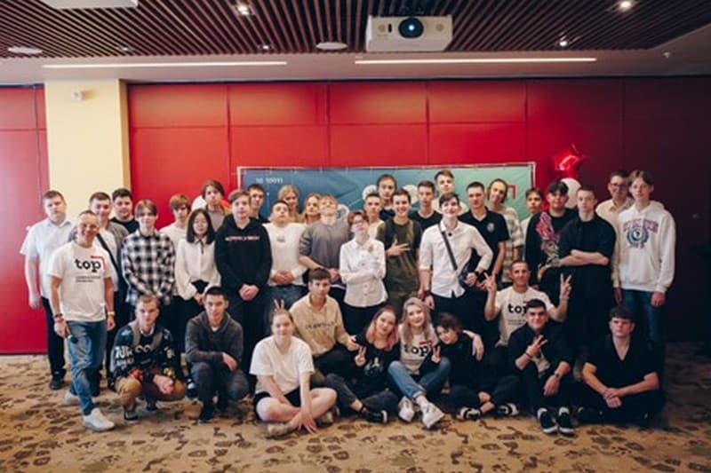 Летние каникулы с компьютерной «Академией Топ» в Каменске-Уральском!