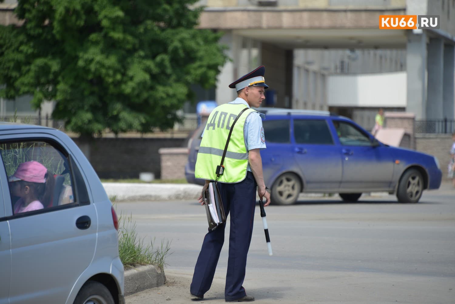 В Каменске-Уральском наказали ещё пятерых водителей электросамокатов 
