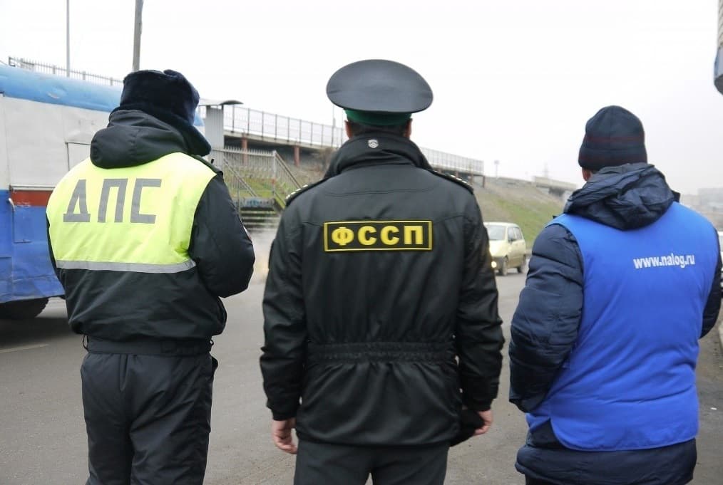 В Каменске-Уральском у должников арестовали автомобили 