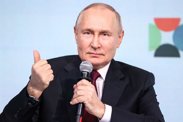 Американский журналист Такер Карлсон назвал время выхода интервью с Путиным