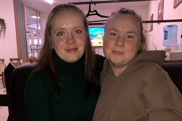 Почти кино: в Каменске-Уральском сестры нашли друг друга через «Жди меня»