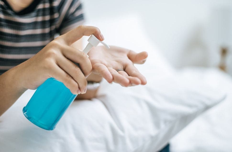 Студент из Екатеринбурга создал гель, помогающий бросить курить