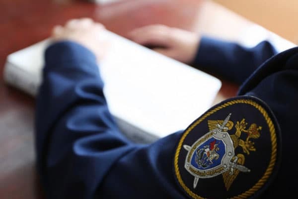 В Каменске-Уральском мать проводила треш-стримы с голыми детьми