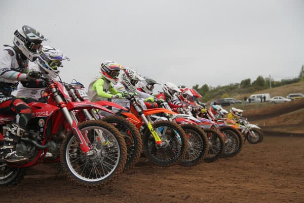 Жители Каменска-Уральского пожаловались на мотоциклистов в городских лесах