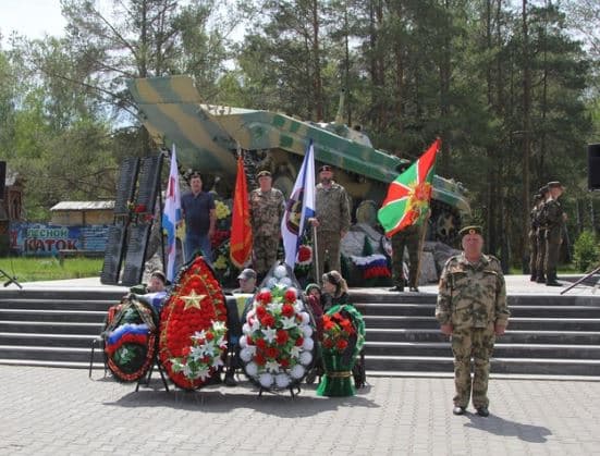 В Каменске-Уральском простились с участником СВО
