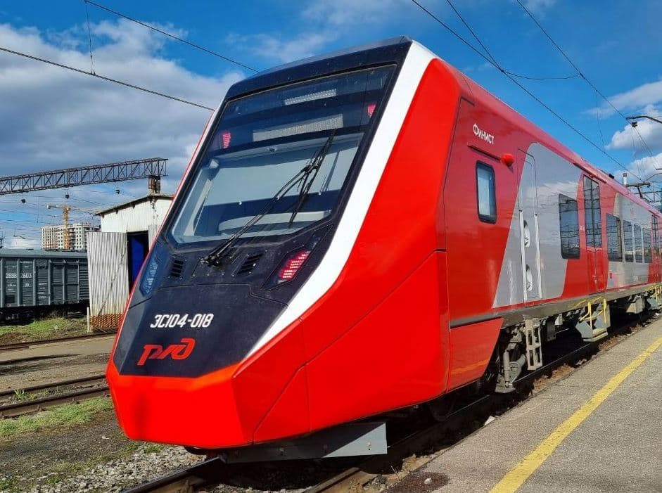 В связи с Днём России СвЖД назначила дополнительные поезда 