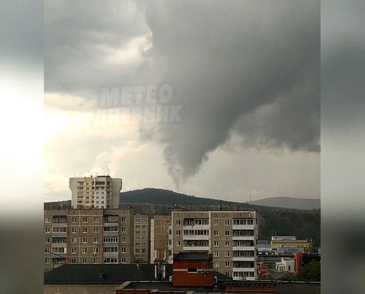 Жители Свердловской области сообщили о смерче