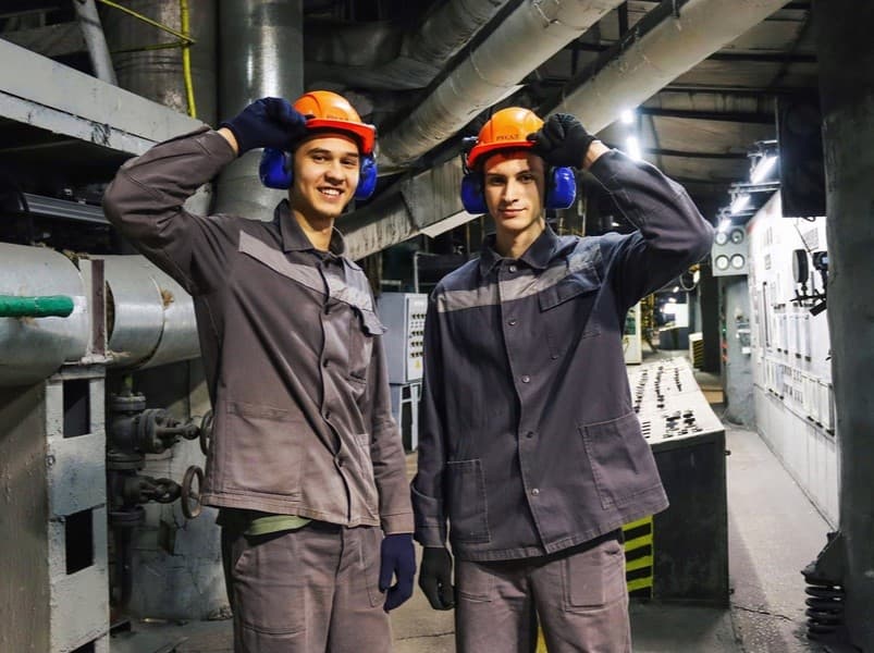 Более 800 студентов претендуют на стипендию от РУСАЛ и Эн+