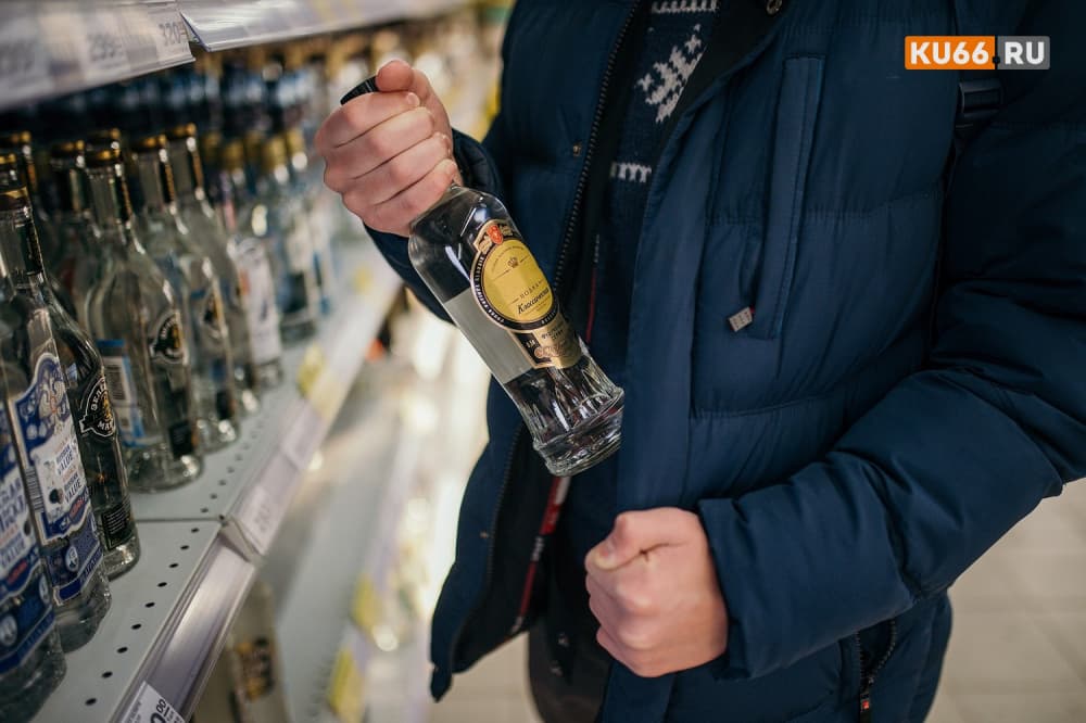 Уголовка за вкусняшки: каменская полиция задержала любительницу бесплатных беляшей и водки