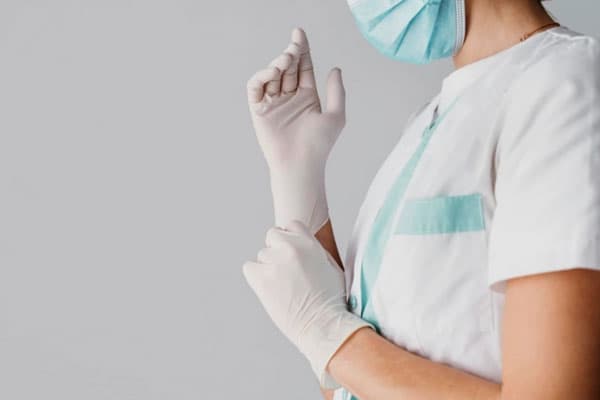 Подозрение на рак кожи выявили почти у 100 человек из 250 в Каменске-Уральском 