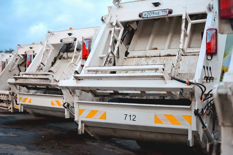 Оператор по вывозу мусора получил десятки жалоб от жителей Каменска-Уральского