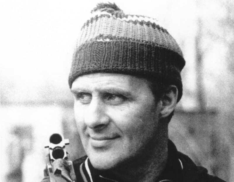 СинТЗ — память о легендарном директоре предприятия Анатолии Брижане