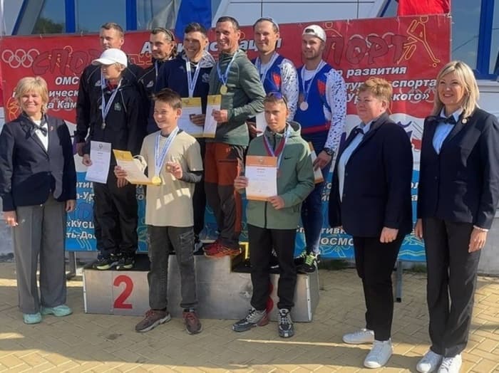 Гребцы Свердловской области завоевали награды во всех классах соревнований в Каменске-Уральском