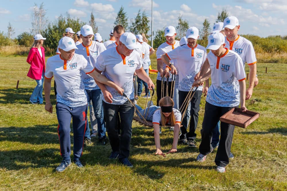 Работники СинТЗ провели необычный тренинг на сплоченность