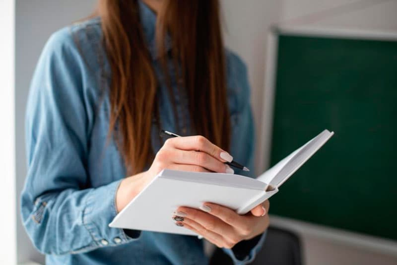 В Минобрнауки оставили русский язык обязательным предметом для поступления в любой вуз