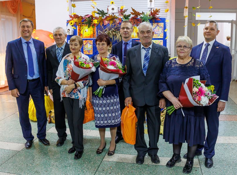 СинТЗ чествовали людей элегантного возраста в ходе праздничного вечера, посвященного Дню пожилого человека