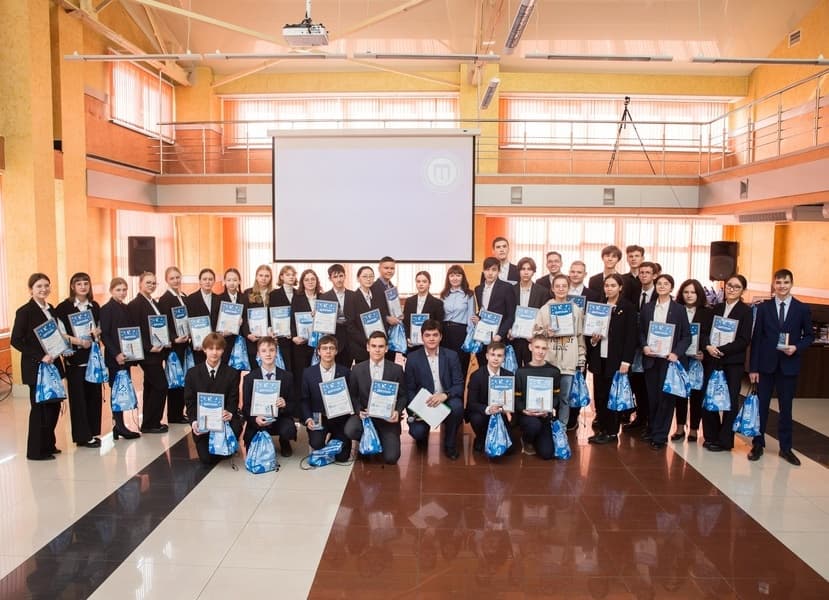 14-й сезон Всероссийской олимпиады школьников «13-й элемент.ALхимия будущего» стартовал 13 октября 2024 года