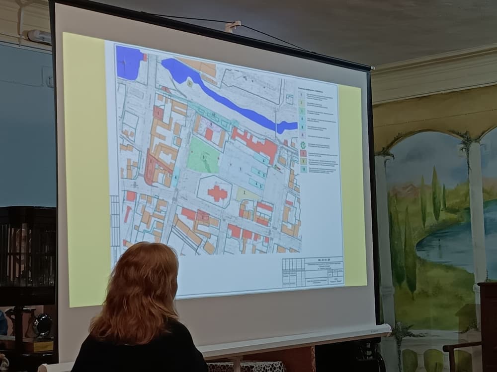 В Каменске-Уральском предложили облагородить Соборную площадь и набережную