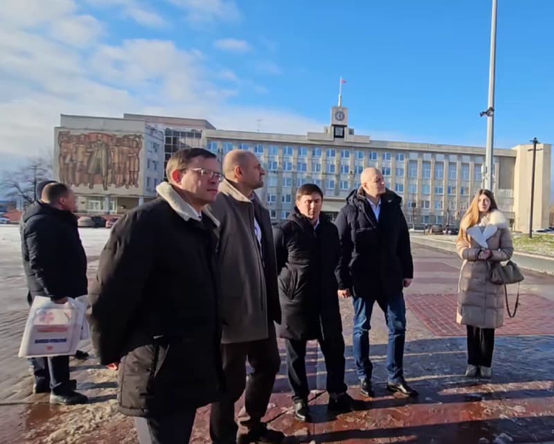 Уральский полпред президента Артем Жога приехал в Каменск-Уральский