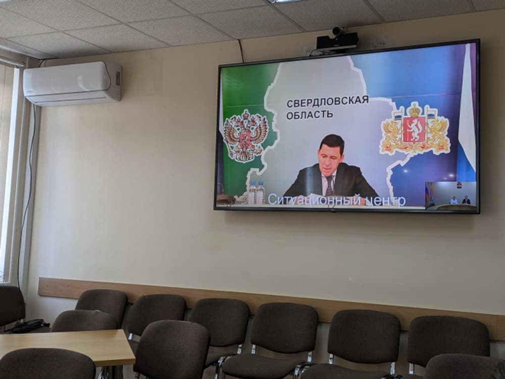 «Ремонт будет»: Куйвашев ответил студентке из Каменска-Уральского, которая хочет работать в больнице