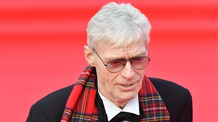 Актера Бориса Щербакова выпишут из больницы после серьезной операции на челюсть