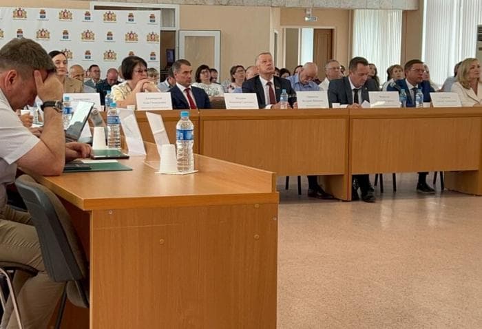 Фальсификаторы? Гордуму Каменска-Уральского уличили в подделке документов