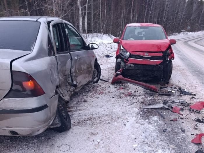 Жесткое ДТП на объездной в Каменске-Уральском: есть пострадавшие