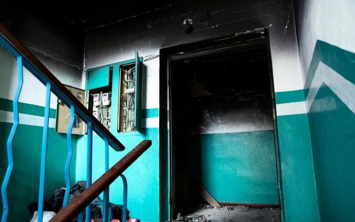 Каменские подъезды превратились в общественные туалеты 