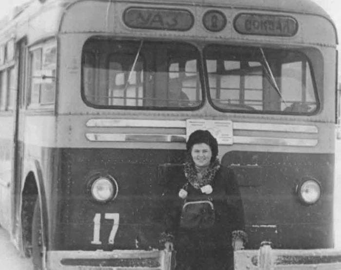Кондуктор угнала троллейбус в Каменске-Уральском: удивительная история 1958 года
