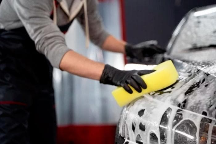 "Это не первая расправа". Сотрудники автомойки в Каменске-Уральском посмеивались над пытками девушек 