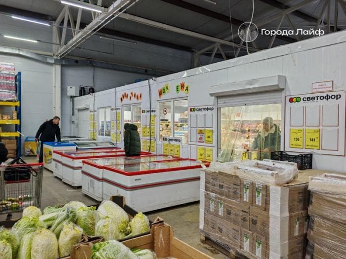 Все магазины «Светофор» в Свердловской области нарушают закон: изъято 2,4 тонны продукции