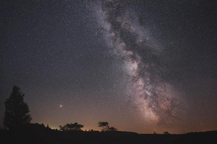 Северное сияние озарило всю Россию: уральцы тоже застали редкое явление 