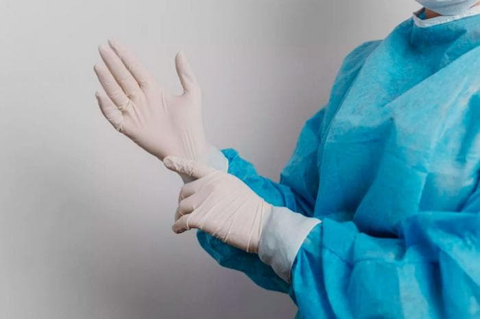 Как защититься от нового вируса с кровяным кашлем: советы вирусолога