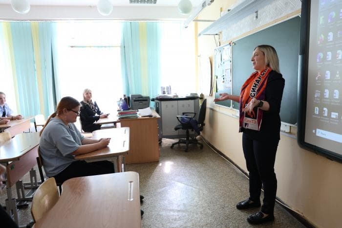 СинТЗ организовал в школе №1 урок профориентации