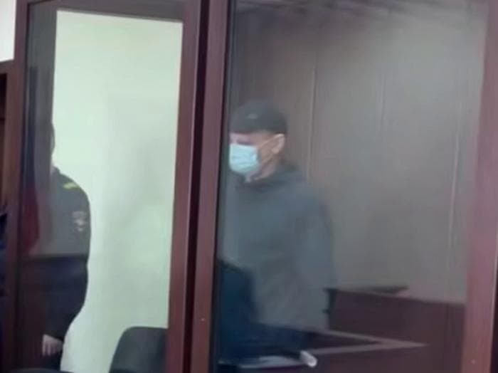 Ужасная расправа на Новый год: спустя 32 года в Каменске-Уральском начался суд над Виктором Петриченко по делу о массовом убийстве