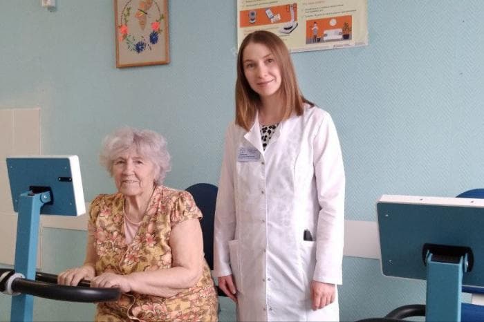 Как заботятся о свердловских ветеранах в год 80-летия Победы: медосмотры, УЗИ на дому и психологическая поддержка