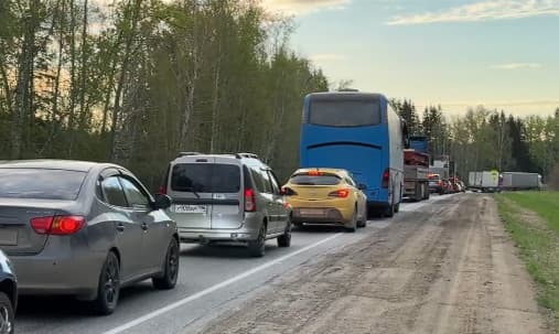 "Стоят в пробках на переезде часами": Паслер анонсировал строительство путепровода в районе Логиново