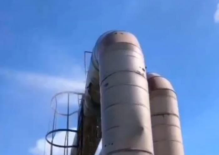 В Каменске-Уральском три прорыва на сетях после гидравлических испытаний — в поселке Чкалова временно отключили горячую воду