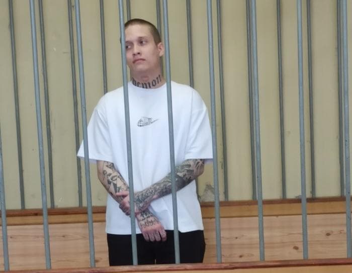 «Он ещё ребенок!»: родители умоляют не сажать 20-летнего «ремонтника-самоучку» из Каменска-Уральского на 8 лет