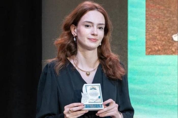 Свердловская школьница выиграла на шоу «Умницы и умники» в Москве