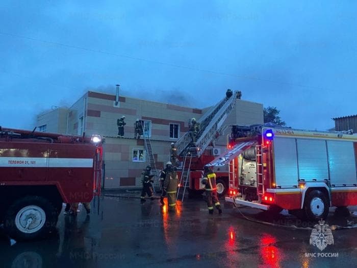 Взрывы и пожар в «Атмосфере»: известный ресторан в Каменске-Уральском чуть не сгорел дотла