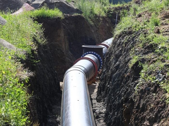 Три дня без воды: в Каменске-Уральском начались отключения воды из-за строительства водовода