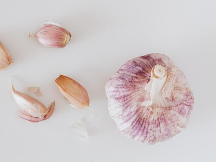 Ароматный груз: 20 тонн чеснока нового сорта прибыли в Свердловскую область