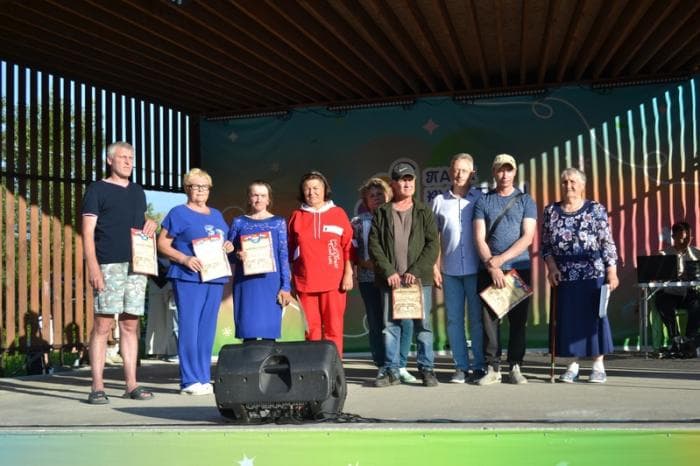 Названы победители конкурса на лучшую клумбу и самый чистый двор в Каменске-Уральском